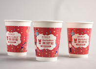 Hübsches Weihnachtspapierschalen für die heißen Getränke/, zu gehen Kaffeetasse-Logo gedruckt