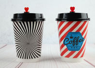 China Schöne doppel-wandige kundenspezifische Drucksache-Schalen isolierten Papierschalen mit Kaffee-Deckeln Firma